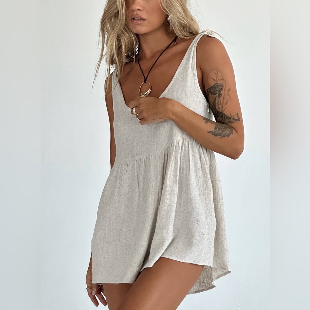 Princess Polly Tay Romper Linen Blend in Beige - Size 6